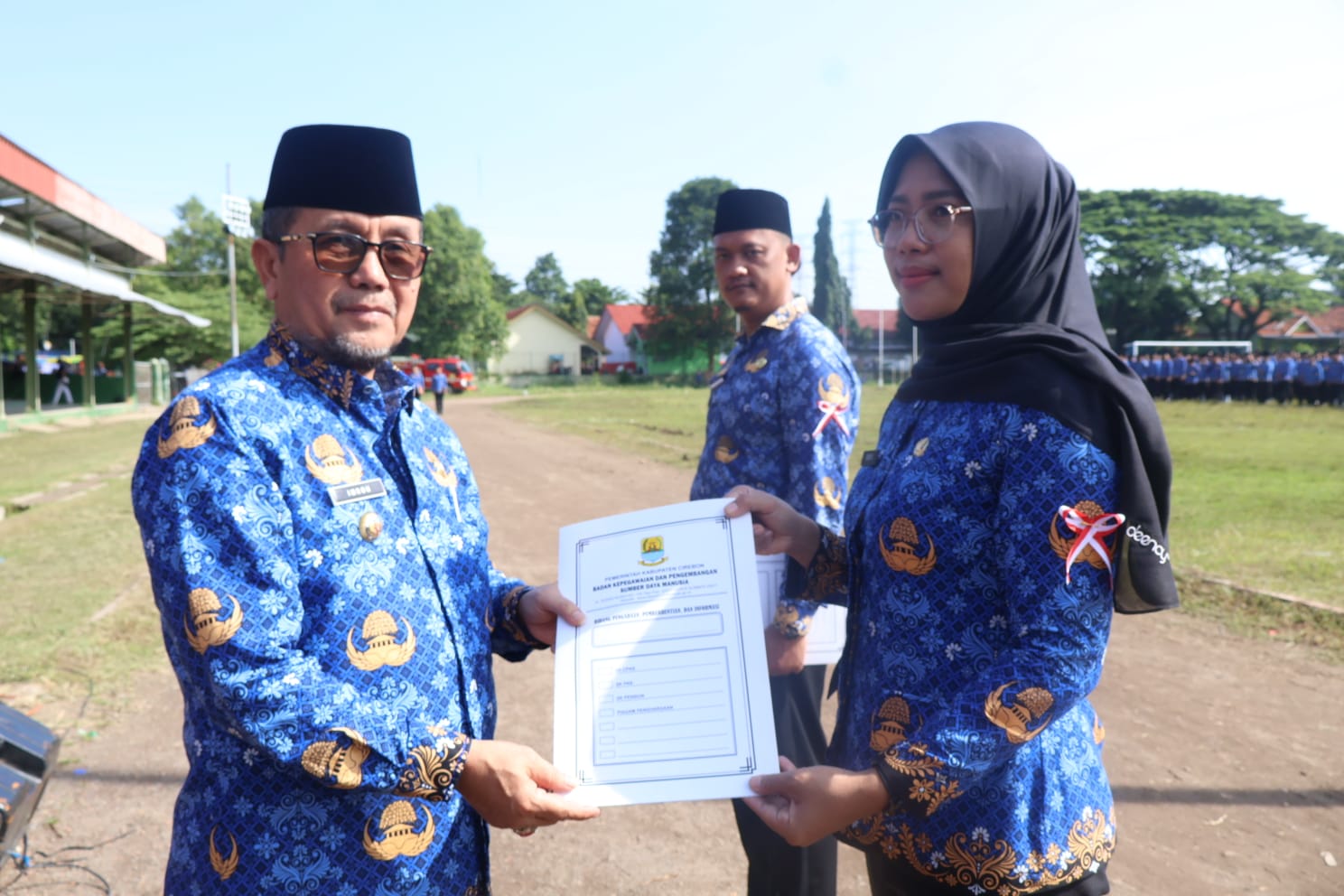 Ribuan PPPK Paruh Waktu Resmi Kantongi NIP, Bupati Imron: Ini Amanah Besar